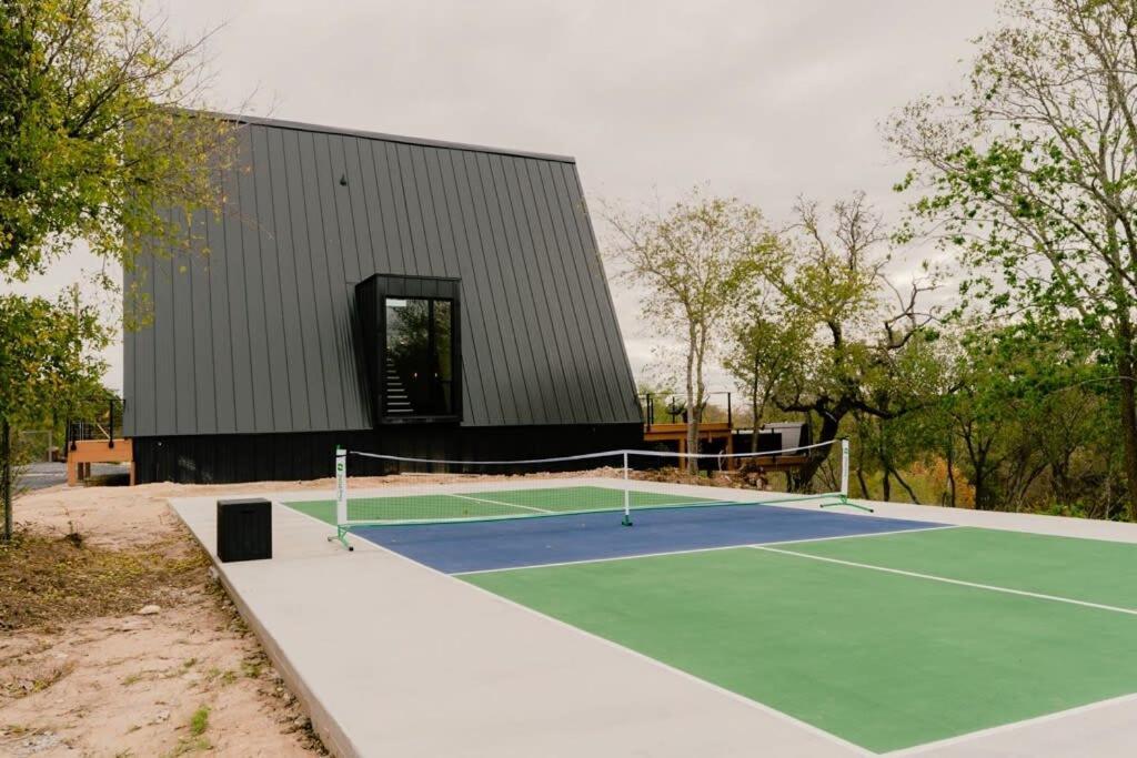 Вилла The Pedernales A-Frame Фредериксберг Экстерьер фото