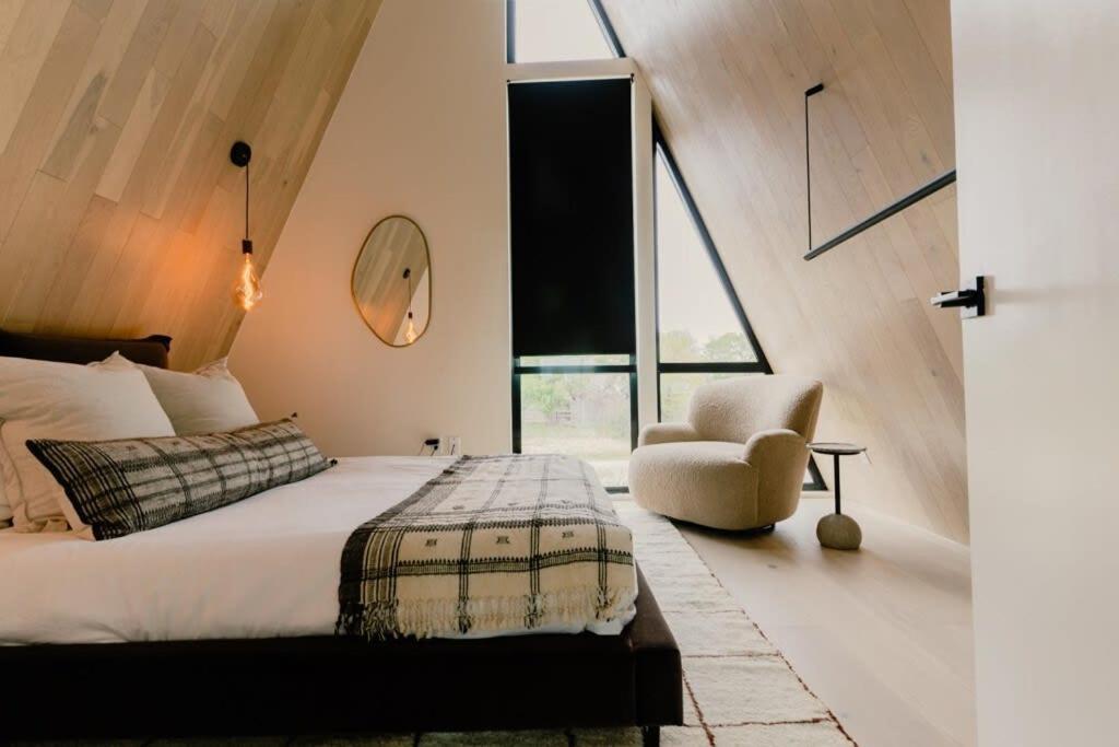 Вилла The Pedernales A-Frame Фредериксберг Экстерьер фото