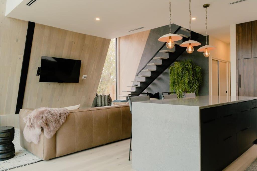 Вилла The Pedernales A-Frame Фредериксберг Экстерьер фото