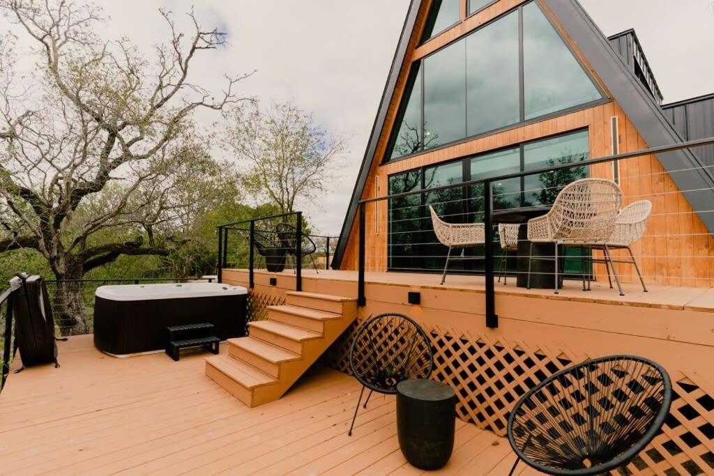 Вилла The Pedernales A-Frame Фредериксберг Экстерьер фото